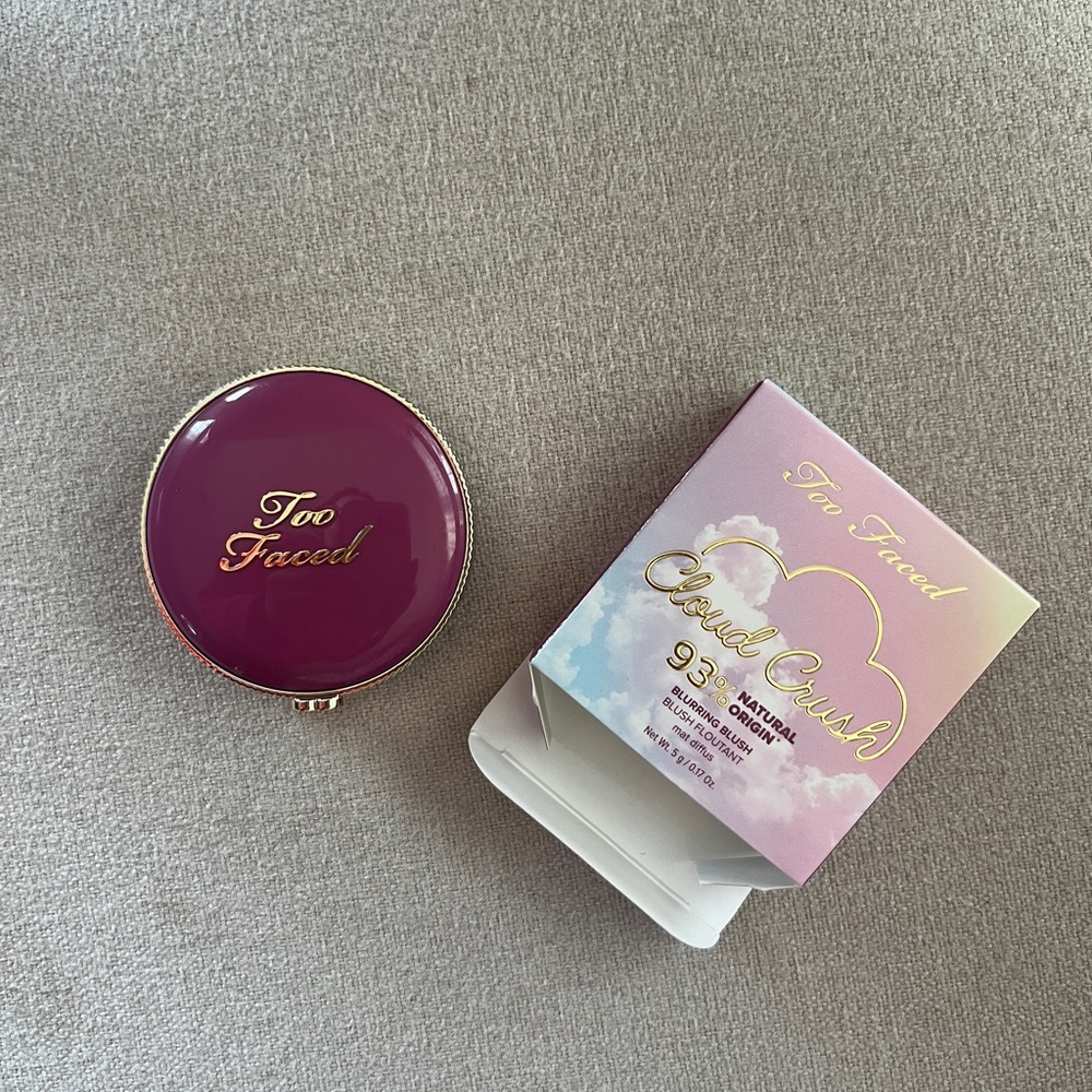 Too Faced Berry Blurring Blush Compact NEW